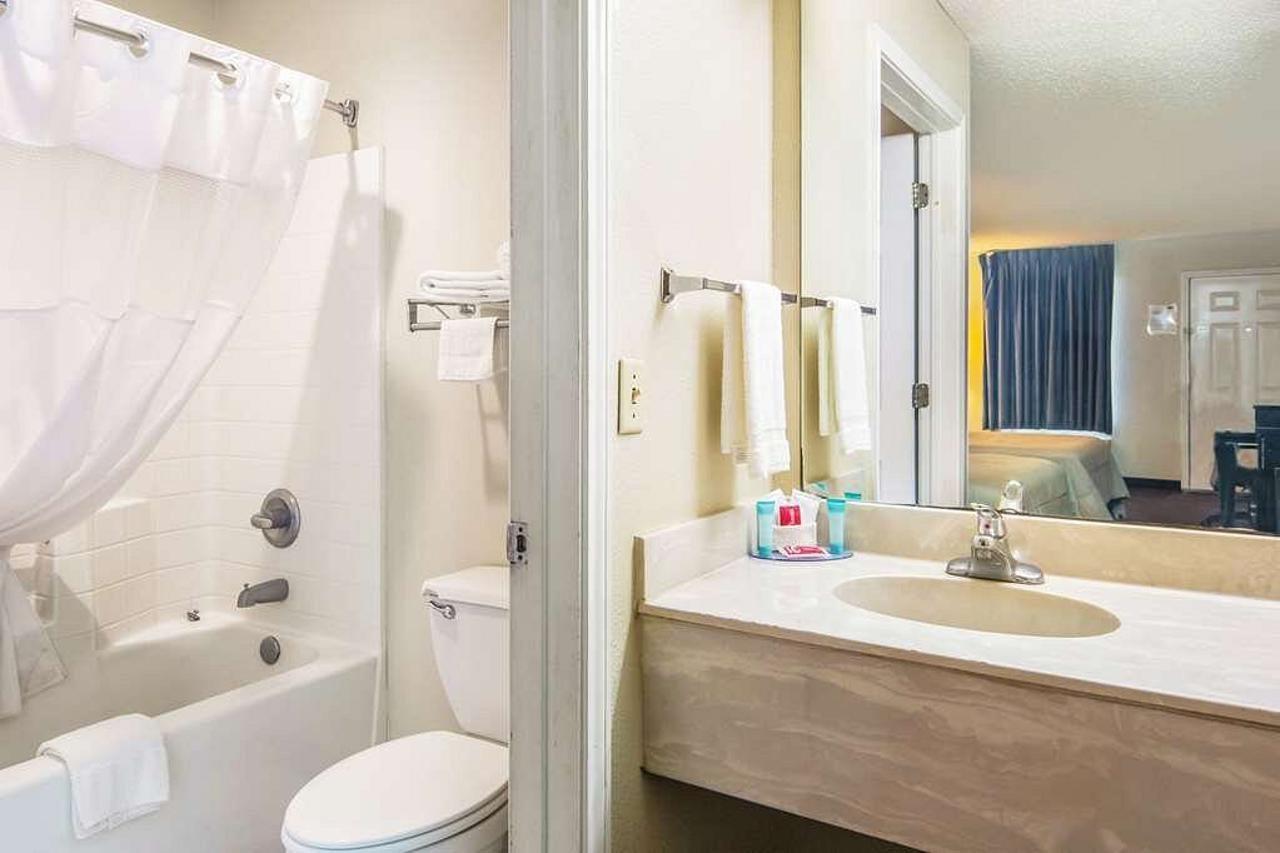 Econo Lodge Inn & Suites Sweetwater I-20 Zewnętrze zdjęcie